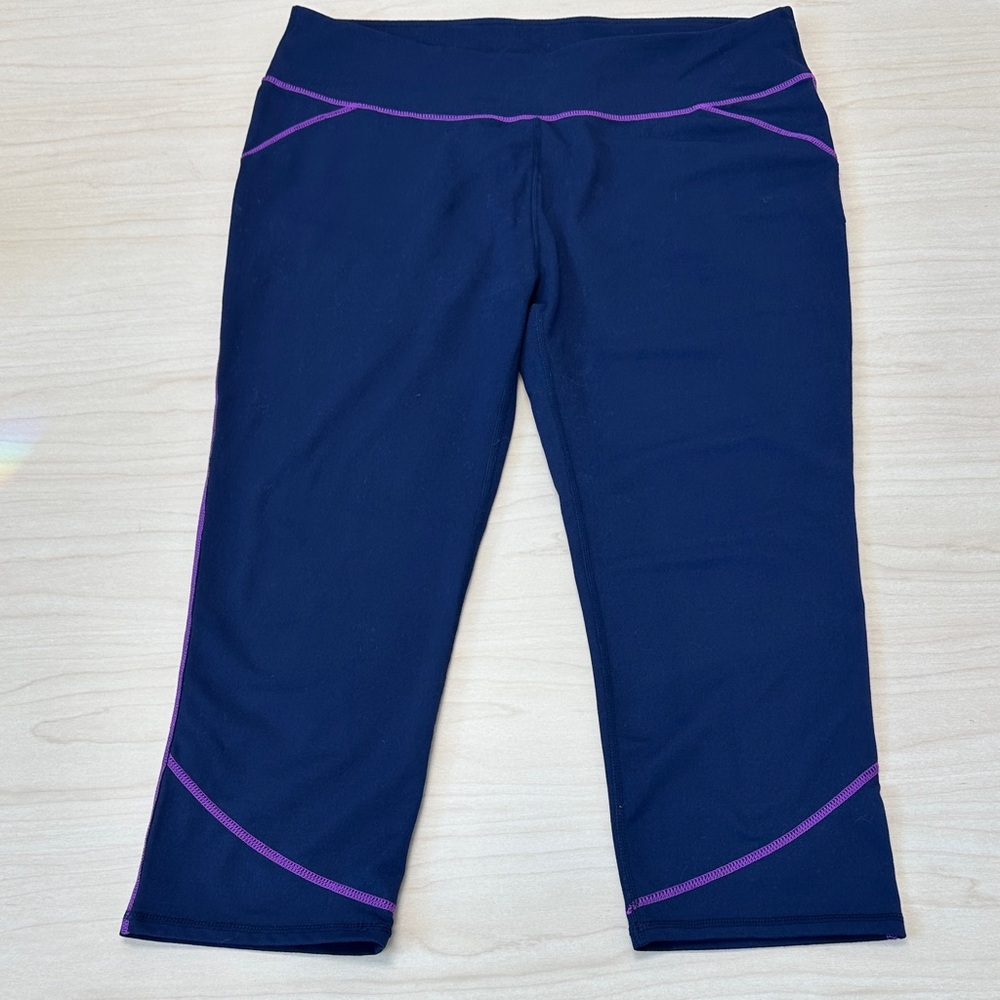 Fabletics cropped tights, leggings, size XL, navy blue, purple striped. Like new